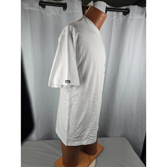 Crooks & Castles White Graphic T-Shirt Size Medium NWT - Picture 5 of 11
